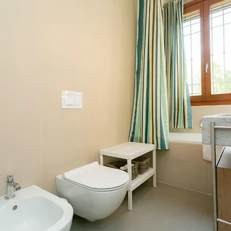 Spacious House With Garden In Isola Apartament Mediolan