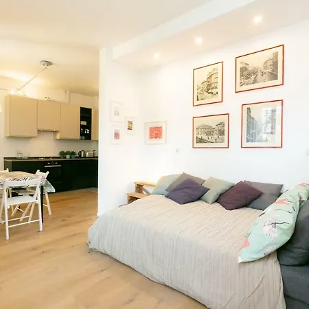 Spacious House With Garden In Isola *